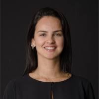 Larissa Araujo Email & Phone Number