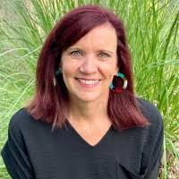 Jennifer Fant's Instagram, Twitter & Facebook