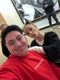 allan 💋 (@piggybarkbutera)