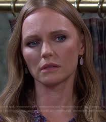 Marci Miller outfits at WornOnTV