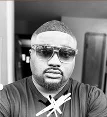 Kelvin Lesure's Instagram, Twitter & Facebook