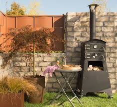 Synonyme De Convivialite Et De Repas D Ete Les Barbecues Mobiles Et Planchas Sont Disponibles Dans De Nombreux Modeles Et Taille Acier Noir Acier Four A Pizza