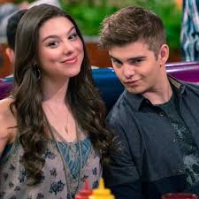 The thundermans are a family of superheroes who are trying to live a normal life in hiddenville. Pheobe And Max Thunderman The Thundermans Atrizes Shows Cute766