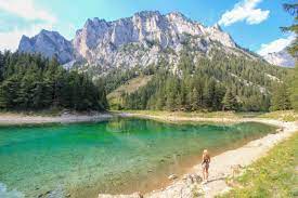 Buchen sie online und sichern sie sich den niedrigsten preis und den besten service. Gruner See Steiermark Sommer Und Winter In Tragoss Placesofjuma