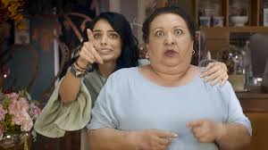 Maybe you would like to learn more about one of these? La Casa De Las Flores La Pelicula Retoma La Serie Mexicana Mas Lgbt Friendly La Diaria Uruguay