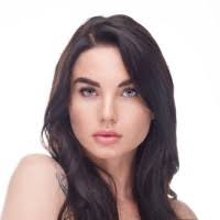 Olga Hubbard's Instagram, Twitter & Facebook