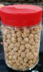 Kuih bijan juga boleh dibungkus dalam balang, paket dan sebagainya mengikut citarasa anda. Ciputan Kuih Buah Rotan Food Drinks Packaged Instant Food On Carousell