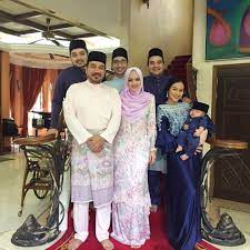 Maybe you would like to learn more about one of these? Koleksi Fesyen Baju Siti Nurhaliza