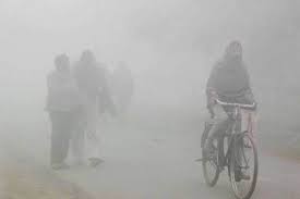 Patna Weather News: बिहार की राजधानी पटना में 2 डिग्री तक पहुंचा तापमान,  स्कूलों की छुट्टियां बढ़ी - patna temperature reached to 2 degree with cold  waves know bihar weather of other