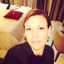 Annick Robinson (@MrsChamy)