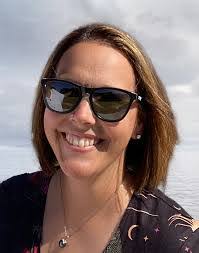 Katie Lindstrom's Instagram, Twitter & Facebook