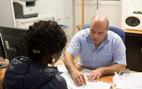 Afin de simplifier la tâche des personnes résidant sur paris, nous avons répertorié les différents moyens permettant de joindre ou de se rendre dans l'une des agences de la caisse d'allocations familiales de paris. Le Revenu De Solidarite Active Rsa A Paris Ville De Paris