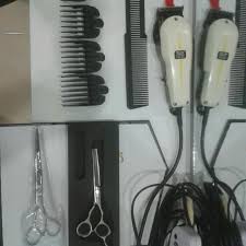 Minyak zaitun adalah bahan alami, sehingga tentu saja tidak menyebabkan efek samping pada rambut bayi. Ibnu Hasyim Pembelanjaran Gunting Rambut Secara Ringkas 3