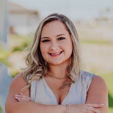 30 Agents in Cape Coral Office, 854 Cape Coral Pkwy