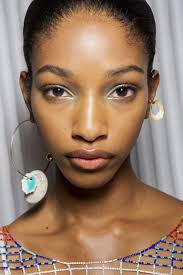 The Spring 2019 Makeup Looks You Re About To See All Over Instagram Makeup Trends Cheek Makeup Makeup Looks