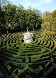 Meilleurs jeux de labyrinthe gratuits et nouveautés 2021 : Labyrinthe De La Villa Pisani Stra Italie Labyrinth Garden Famous Gardens Beautiful Gardens