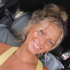 Ella Fox की प्रोफ़ाइल