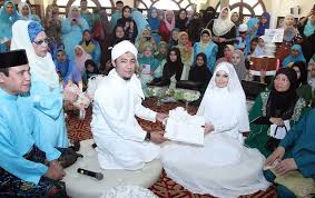 View puteri sarah liyanna megat kamaruddin's genealogy family tree on geni, with over 200 million profiles of ancestors and living relatives. Syamsul Yusof Puteri Sarah Liyana Selamat Nikah