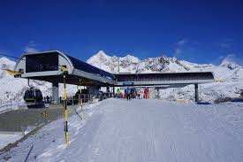 Check aut 12 uhr check in ab 14 uhr Schwarzsee The Gate To The Matterhorn Zermatt Matterhorn