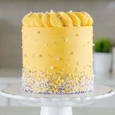 Wilton Cake Decorating On Instagram This Bright And Bold Yellow Cake With A Tip 6b Rope Border By Recette De Gateau Au Citron Recettes De Cuisine Gateau