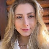 Amanda Florio's Instagram, Twitter & Facebook