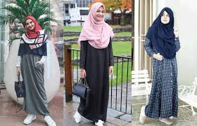 May 06, 2021 · tak heran sekarang banyak sekali varian rok berbagai model yang bisa kalian padu padan dengan outfit jenis apapun, salah satunya adalah rok span. Berhijab Syar I Tetap Modis Intip Gaya Wanita Wanita Cantik Berikut Ini Malangtimes