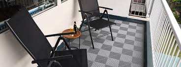 Durch ihre große materialvielfalt können verbraucher nicht nur den eigenen stil verwirklichen, auch das verlegen ist im handumdrehen gemacht. Balkon Klickfliesen