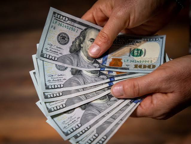 Dólar hoy y dólar blue, EN VIVO: a cuánto cotizó el oficial y cuál fue el precio del paralelo este viernes 20 de marzo, minuto a minuto