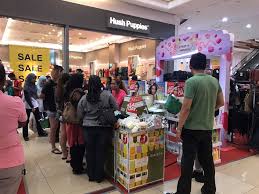 Also popularly known as jusco bukit tinggi, the shopping mall is located in the bandar bukit tinggi township. Aeon Bukit Tinggi Many People Savee The Beauty Shop Facebook