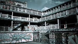 #piscine molitor patel #sous le ciel de paris #life of pi #life of pi ost #mychael danna. Reviving The Abandoned Life Of Pi Art Deco Pool In Paris