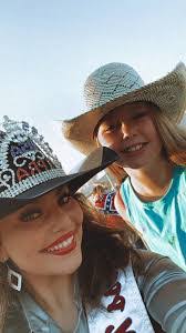 Abigail Benz's Instagram, Twitter & Facebook