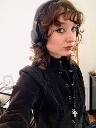 Eline Martin (@under.the.blood.red.sky) • Instagram photos and videos