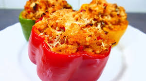 La cocción al vapor es una forma eficaz de cocinar casi cualquier vegetal, incluyendo los pimientos rojos y verdes o los chiles. Pimientos Rellenos Al Horno Arroz Y Carne Receta Facil