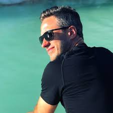 Chloe Holmes Email & Phone Number