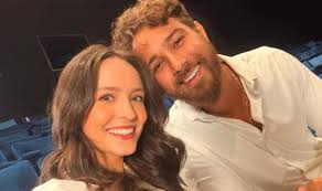 Larissa Manoela sobre conciliar agenda com a do marido, André Luiz Frambach: 'Ligação única e especial'