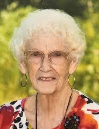 Lois Wing's Instagram, Twitter & Facebook