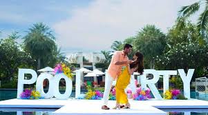 15 Unique Ways To Decorate The Pool Poolside Area At Your Wedding Venue Shaadisaga