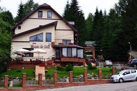 Kloster humor liegt 3 km südöstlich von floare de colt. Galerie Foto Vila Floare De Colt Durau