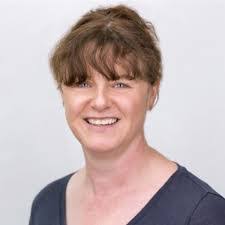 Anna Vernon's Instagram, Twitter & Facebook