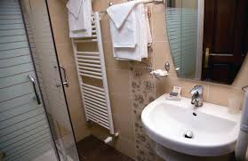 Check spelling or type a new query. Hotel Tisa Cazare Caciulata