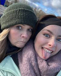 Hair for @plus44world Makeup- @mariebruce Hair- @bethsfxmakeup Photography:  @bellamacgregor Set design: @charlieheathmartin Models:@sebtabe,  @jasmiinejackson