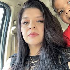 Does the former yellow food truck with catfish n fries have a new location?