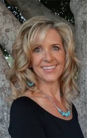 Michelle Lohman's Instagram, Twitter & Facebook