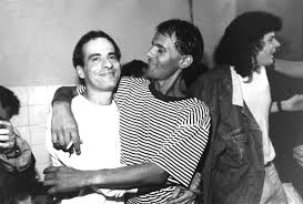 Mpb, pop, rock, latin quality: Em Vira Lata De Raca Ney Matogrosso Narra A Propria Vida E Fala De Cazuza Acesso Cultural