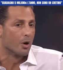 Tradisce il fidanzato prima del matrimonio nonostante lo ami TANTISSIMO  (C'è posta per te)