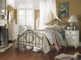 غرف نوم فرنسية دراستنا Country Style Bedroom Country Bedroom Decor Country Bedroom Design