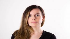 Ellen Waddell's Instagram, Twitter & Facebook