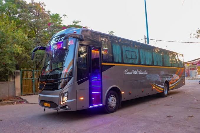 Bus Hire, AC Coach rental in Noida Gurgaon 35,41,45,53,60 seater