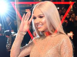 Miri♥️(@chickencuryysalat00), 𝐒𝐇𝐈𝐑𝐈𝐍 𝐃𝐀𝐕𝐈𝐃(@shirinvideo), shirindavid(@shirindavid), shirin david(@dailyshirin), celine (@celinedyz). Shirin Davids Schwester Fanbase