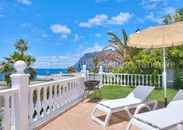 Teneriffa Luxus Ferienhaus Villa Mit Privatpool Traumhaftem Blick Und Sonnenterrasse Im Suden In 2020 Luxus Ferienhaus Ferienhaus Ferienhaus Teneriffa